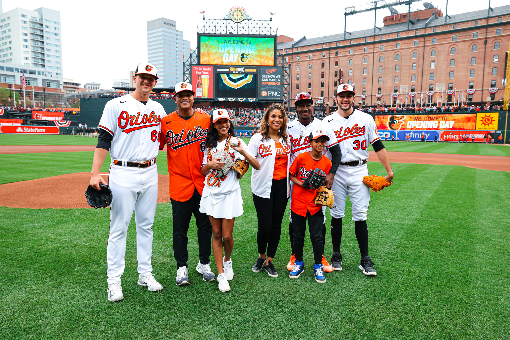 Baltimore Orioles celebrate 30th anniversary of Camden Yards